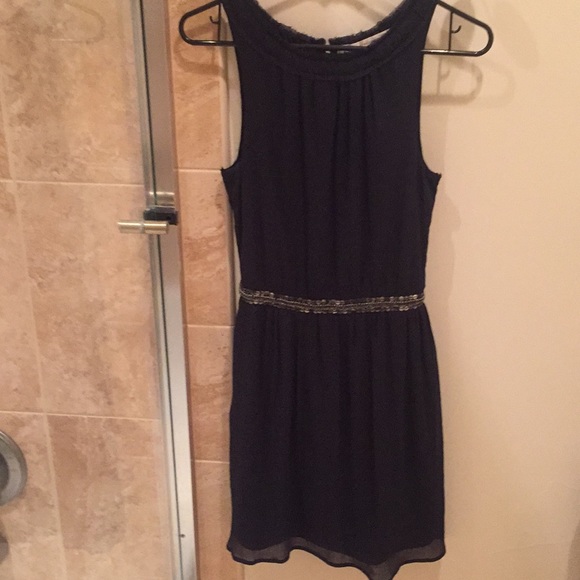 Dress - Picture 2 of 5